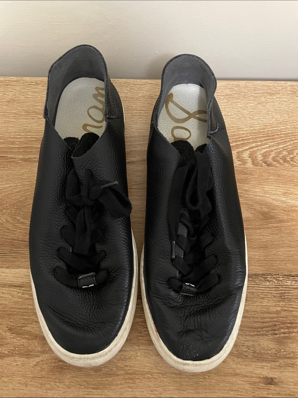 Sam Edelman Black Leather Slip-On Lace Sneakers with White Soles - Picture 1 of 4